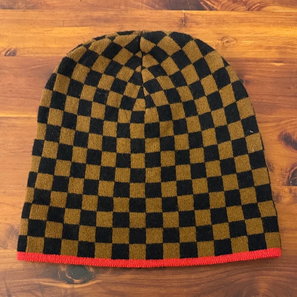Clare V. Beanie